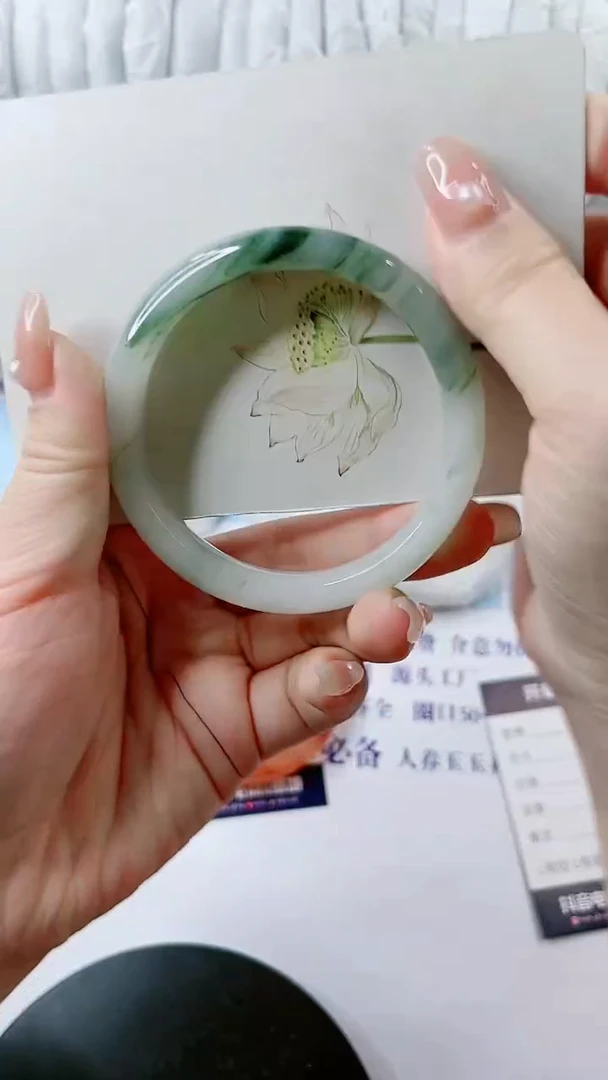 【闪购商品】石英质玉手镯未镶嵌0078805957-多样性发货