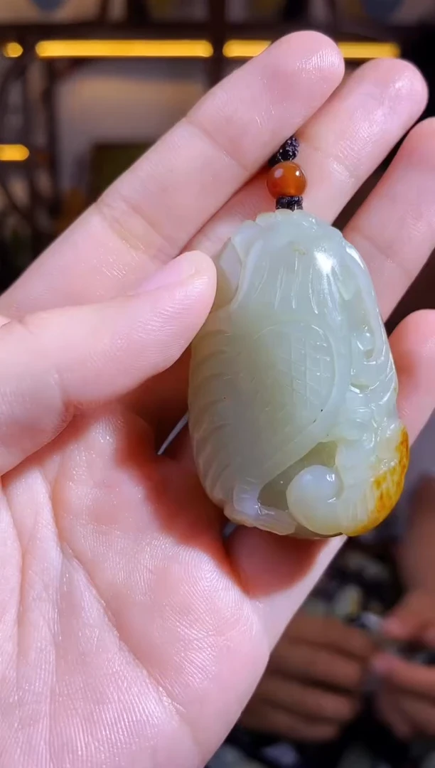 和田玉未镶嵌颈饰1