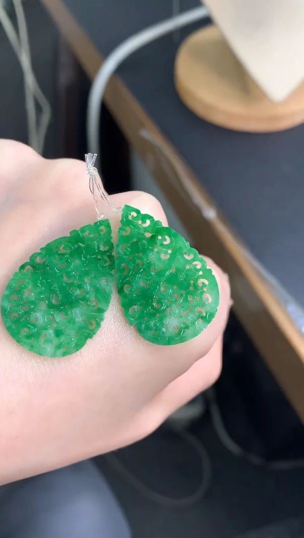 未镶嵌定制翡翠一对仿古耳坠