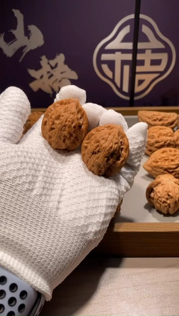 把件核桃全品36大红袍