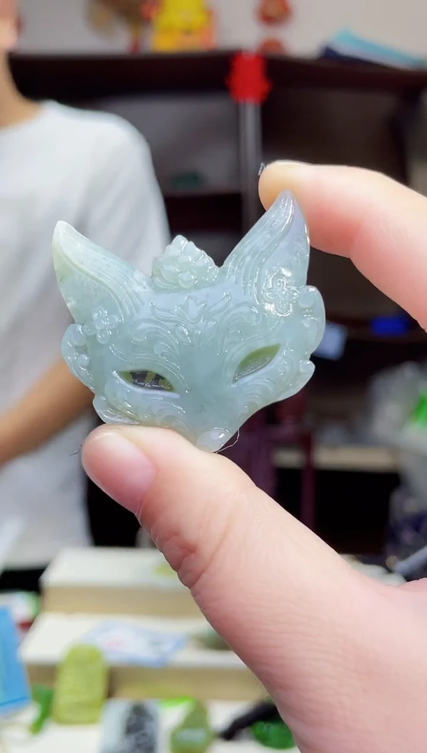 和田玉未镶嵌颈饰1