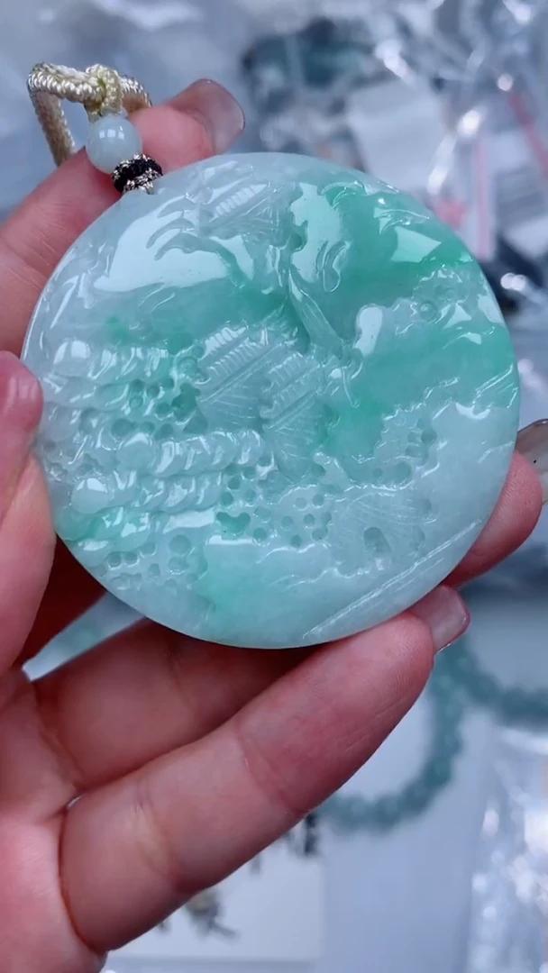 翡翠未镶嵌颈饰吊坠