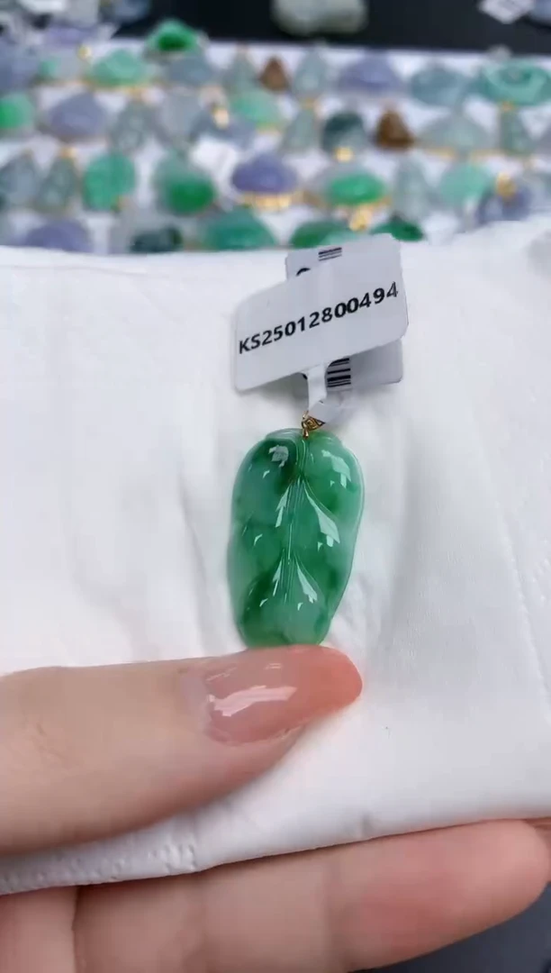 【闪购商品】翡翠颈饰未镶嵌天然缅甸翡翠A货