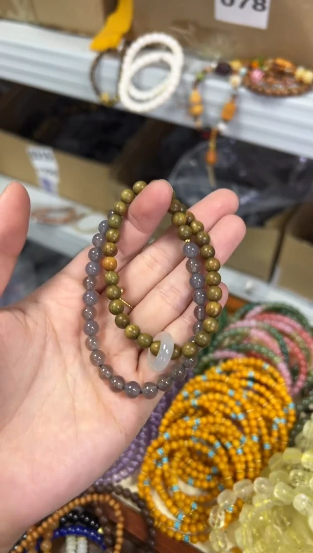 【闪购商品】维腊木（绿檀）手串未镶嵌绿檀木玛瑙跑环款双圈[052]