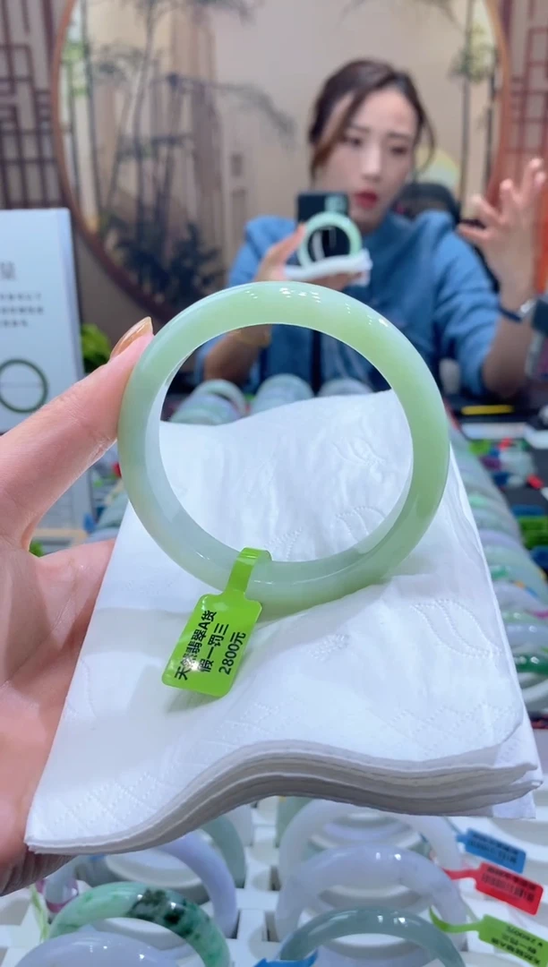 未镶嵌手镯翡翠000079009