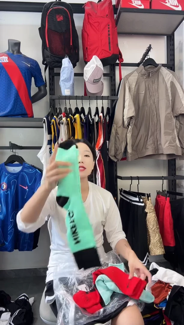 242·编码 瑕疵款以直播间过款为准 尺码·