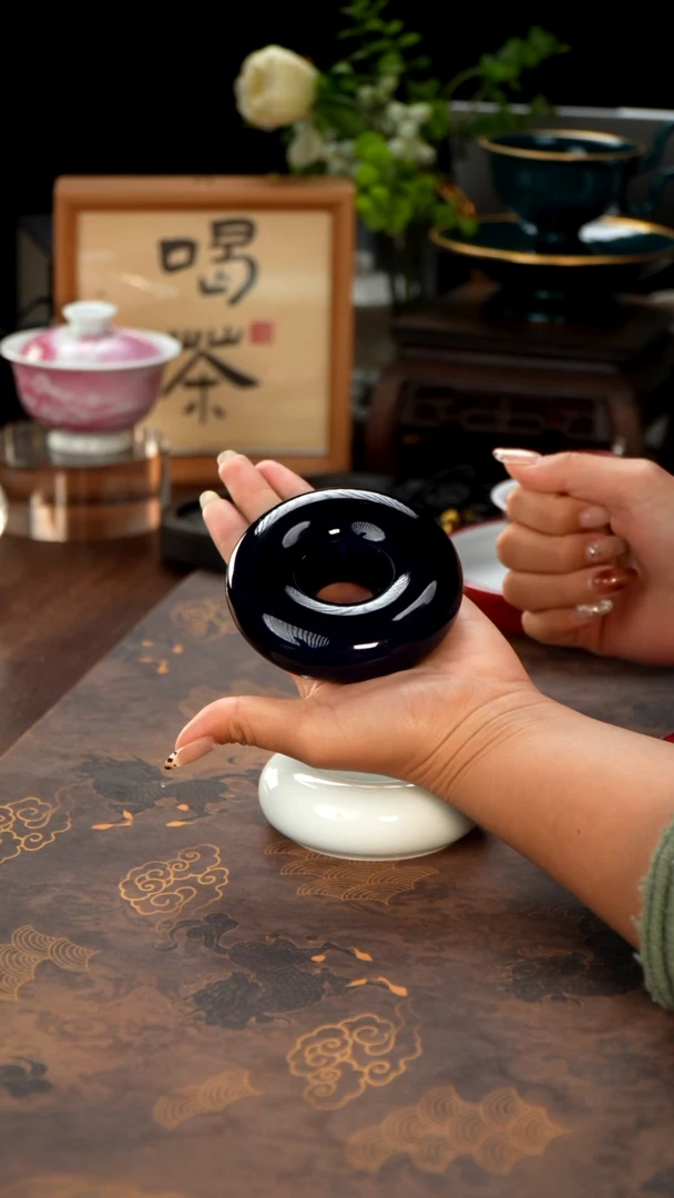 江壶见陶瓷宝石蓝甜甜圈