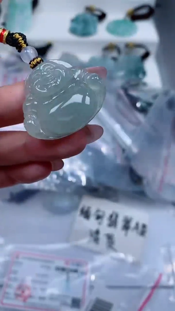 颈饰未镶嵌翡翠吊坠