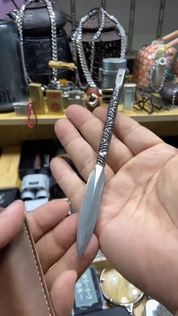 瓷片闪购商品  如图所示