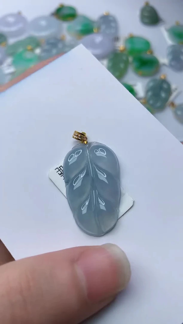 【闪购商品】翡翠颈饰18K金镶嵌78............