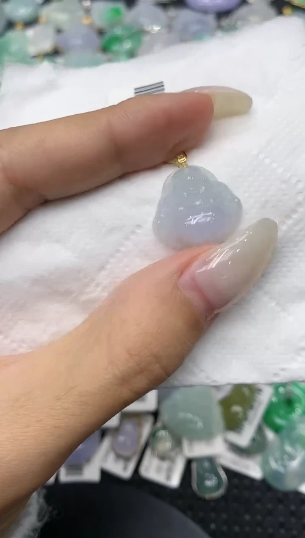 颈饰18K金镶嵌翡翠11111111111