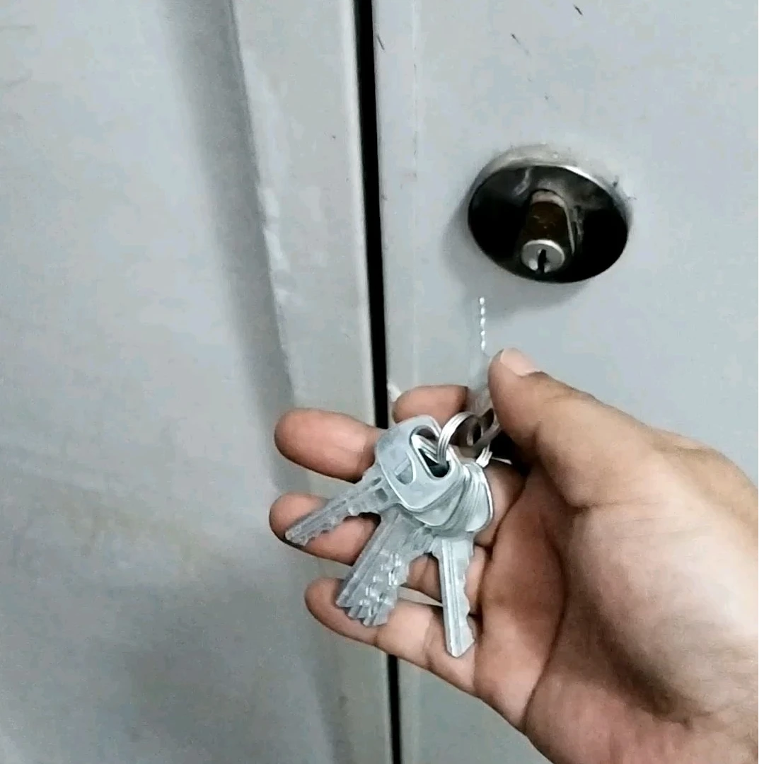 小区楼道弱电间管道井消防水井电井暖气防火通用能开各种锁的钥匙