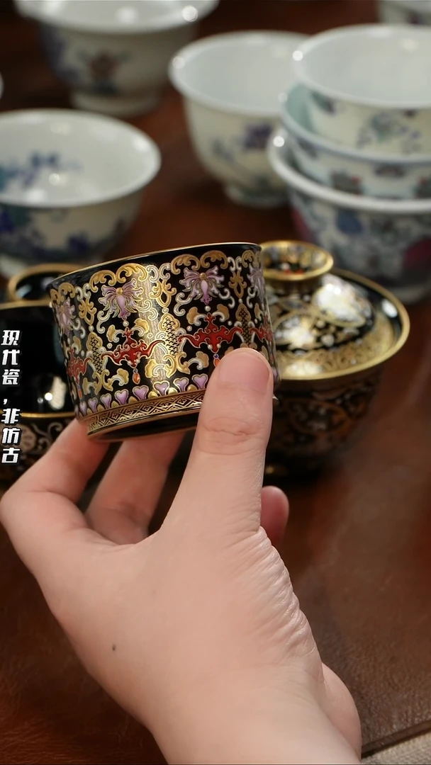 千年瓷都景德镇 艺术关注谢佳豪