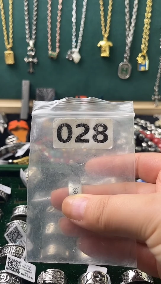 合金无用****8闪购商品如图所示