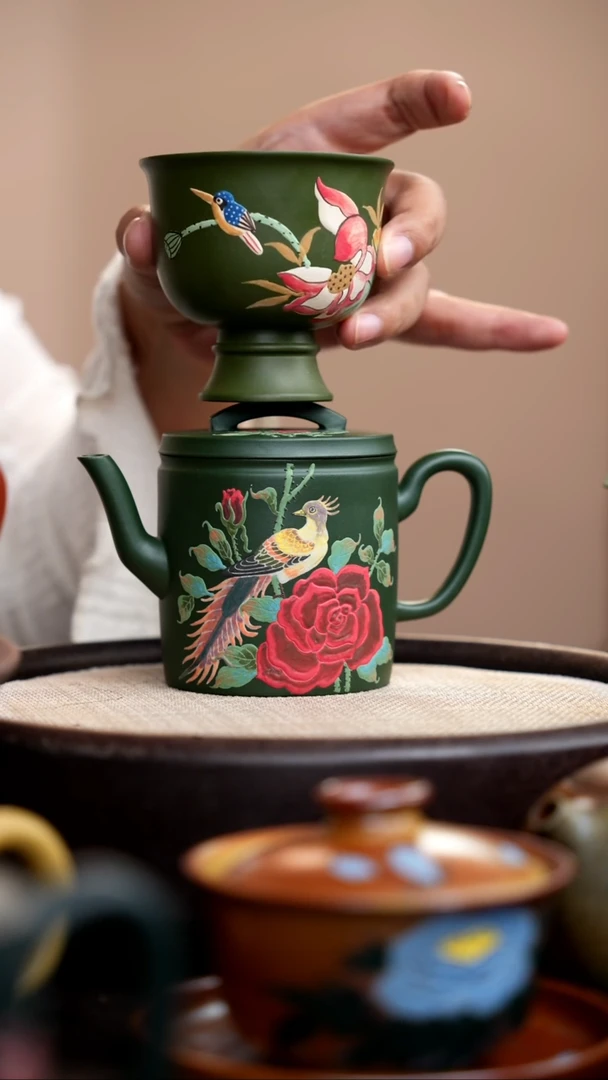 茶壶紫砂民国绿高汉瓦泥绘大红花+杯