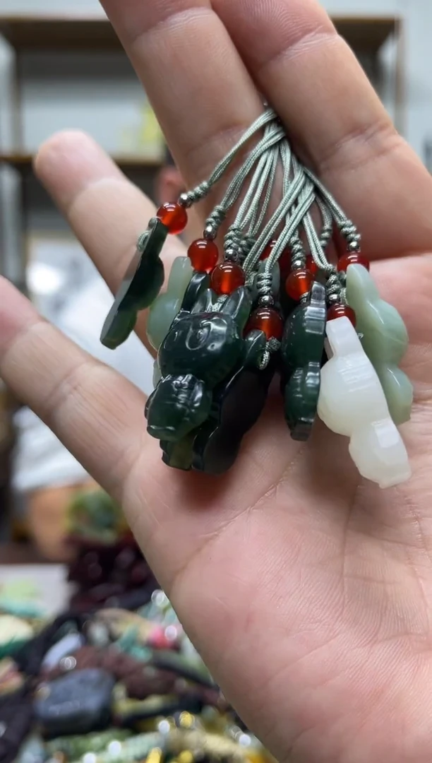 未镶嵌岫玉吊坠·多样性发货*拍一发一