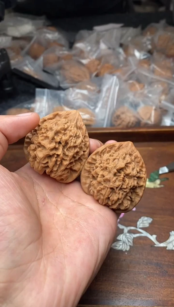 【闪购商品】文玩核桃把件A5号46尺官帽