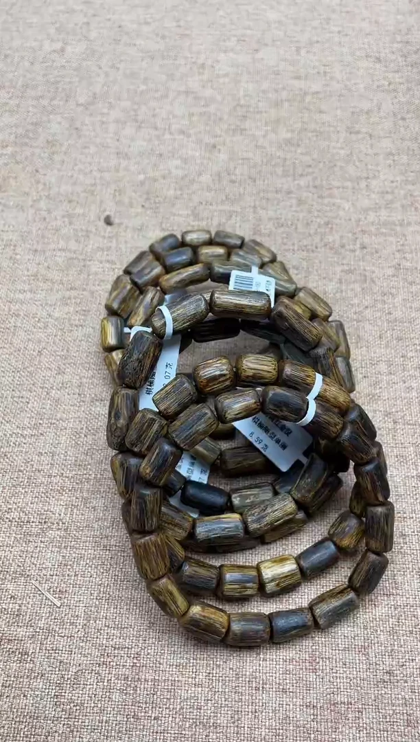 沉香手串红金猊随型单圈多样性发其一