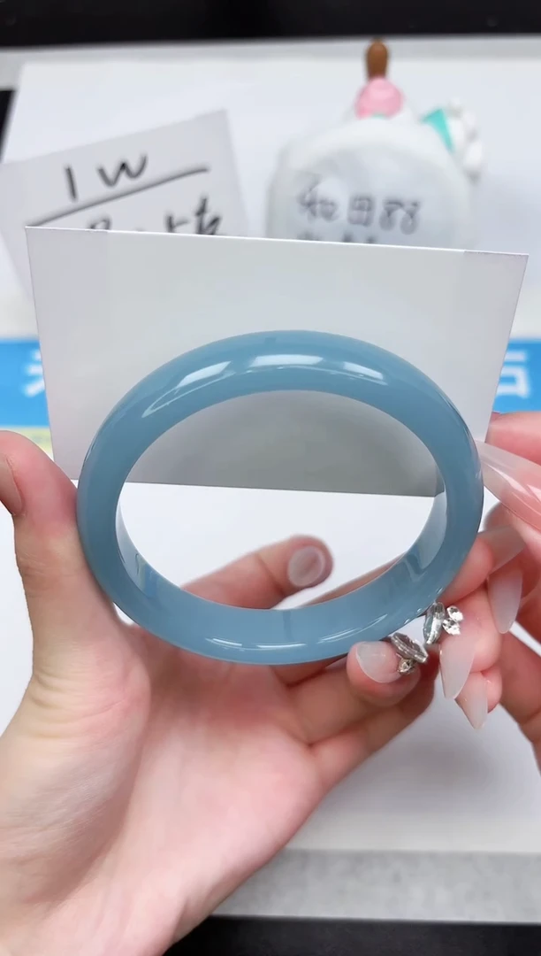 石英质玉手镯未镶嵌66-62.5