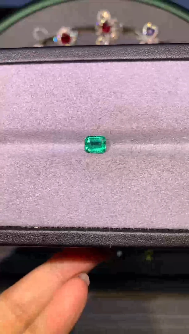 裸石祖母绿1.01ct赞比亚VVG微油VB吉尔德