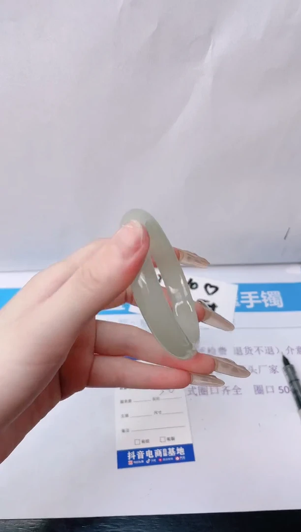 石英质玉手镯未镶嵌K42-56