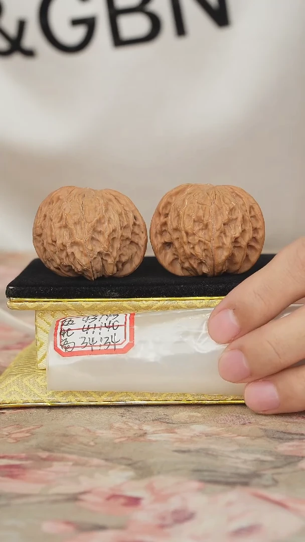 文玩核桃把件磨盘