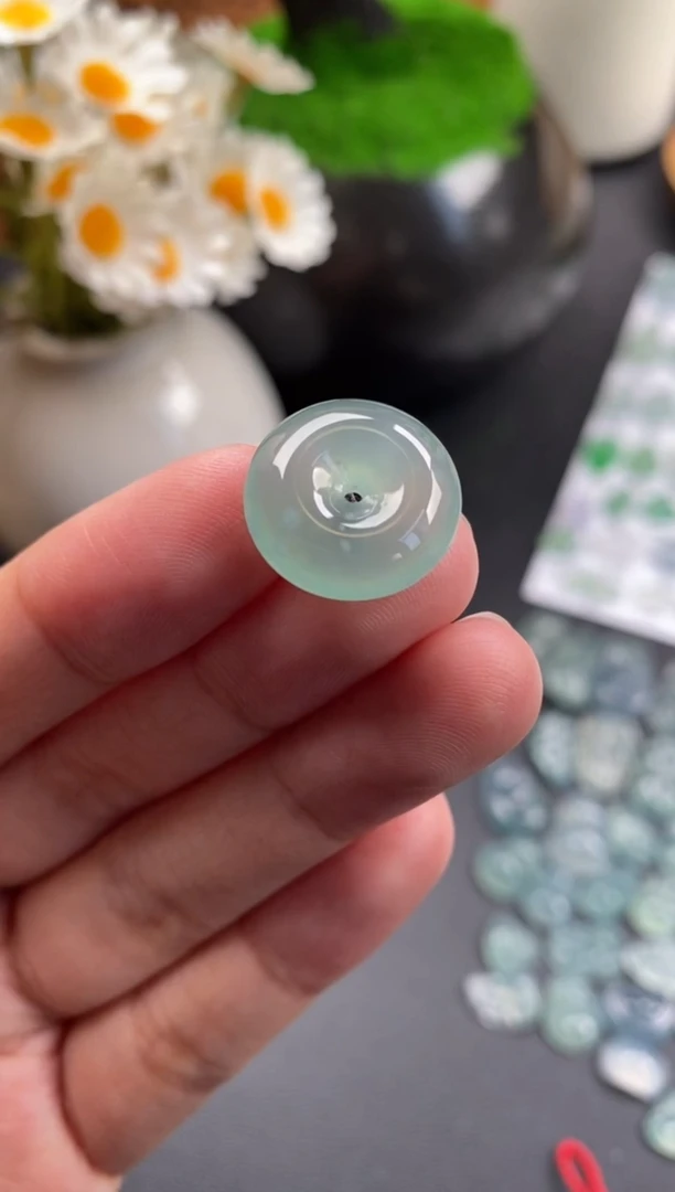 散珠翡翠晴底平安扣