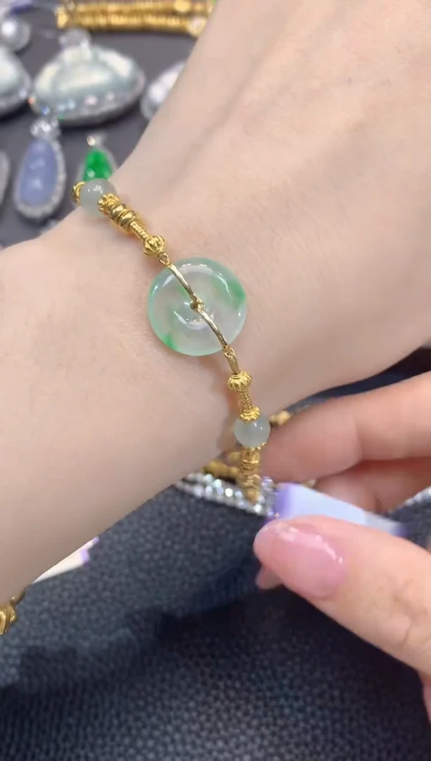 18K金镶嵌手链翡翠D10翡翠