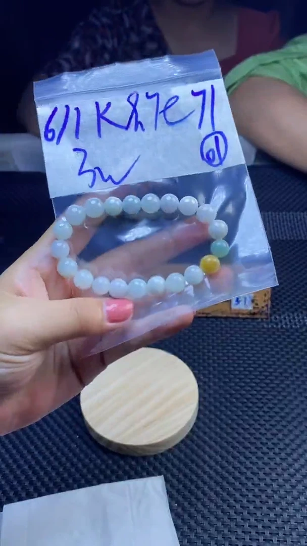 定制翡翠未镶嵌天然缅甸A货翡翠，多样性发货只发其一