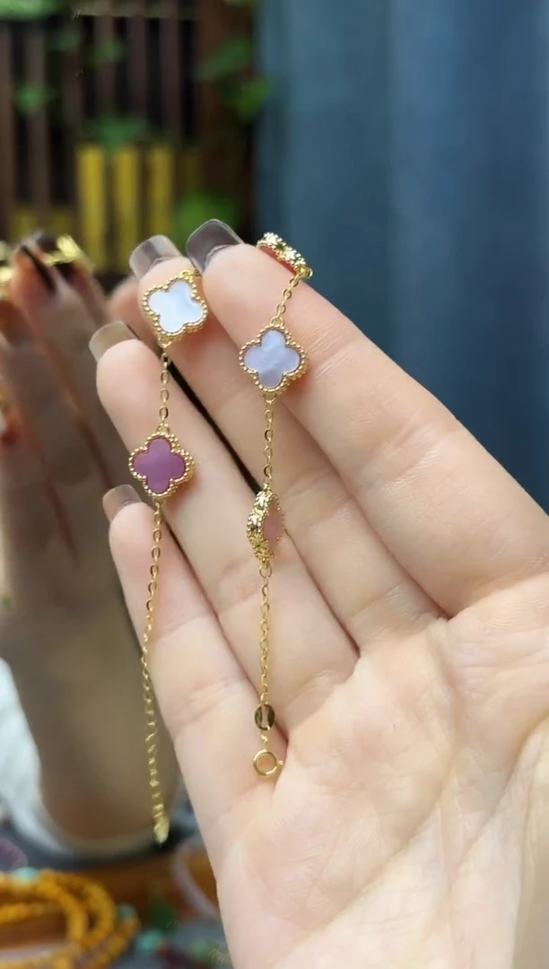 18K金镶嵌贝壳（贝母）手链18K金贝母四叶花手链MY