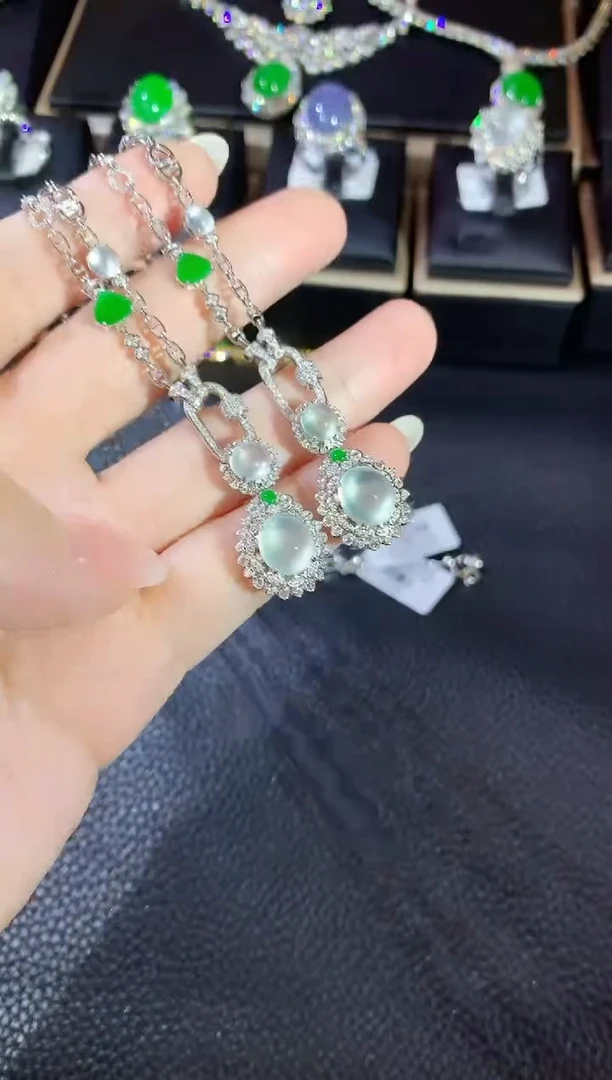 翡翠18K金镶嵌套链C3 多样性发货一件