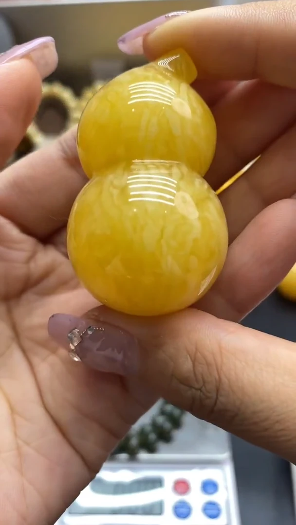 琥珀未镶嵌珠宝奇石258