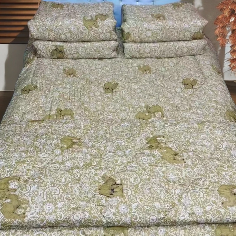 蓄热保暖秋冬多功能枕头驼被加厚双面款保暖冬被