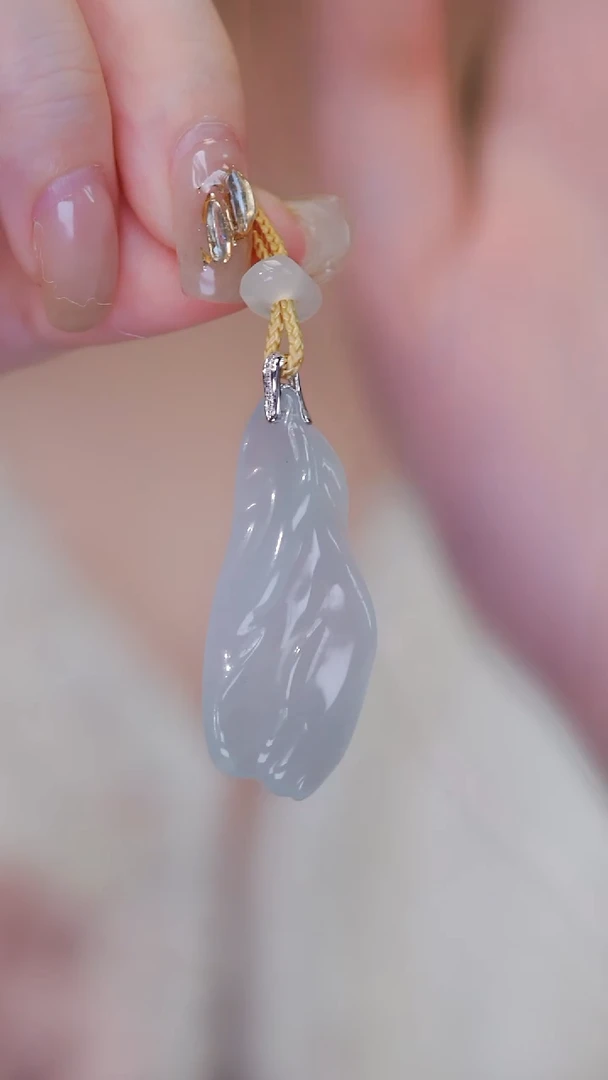 颈饰18K金镶嵌翡翠20