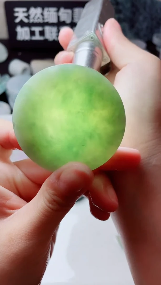 翡翠未镶嵌颈饰2159......