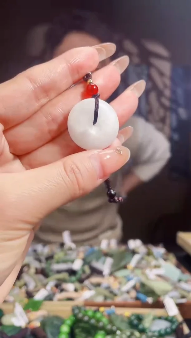 【闪购商品】和田玉颈饰未镶嵌拍一发一