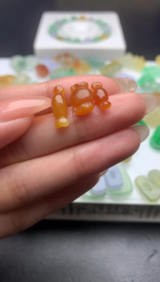 【闪购商品】定制翡翠未镶嵌毛货