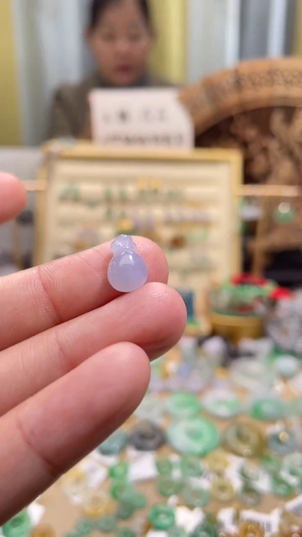 颈饰未镶嵌翡翠滴流