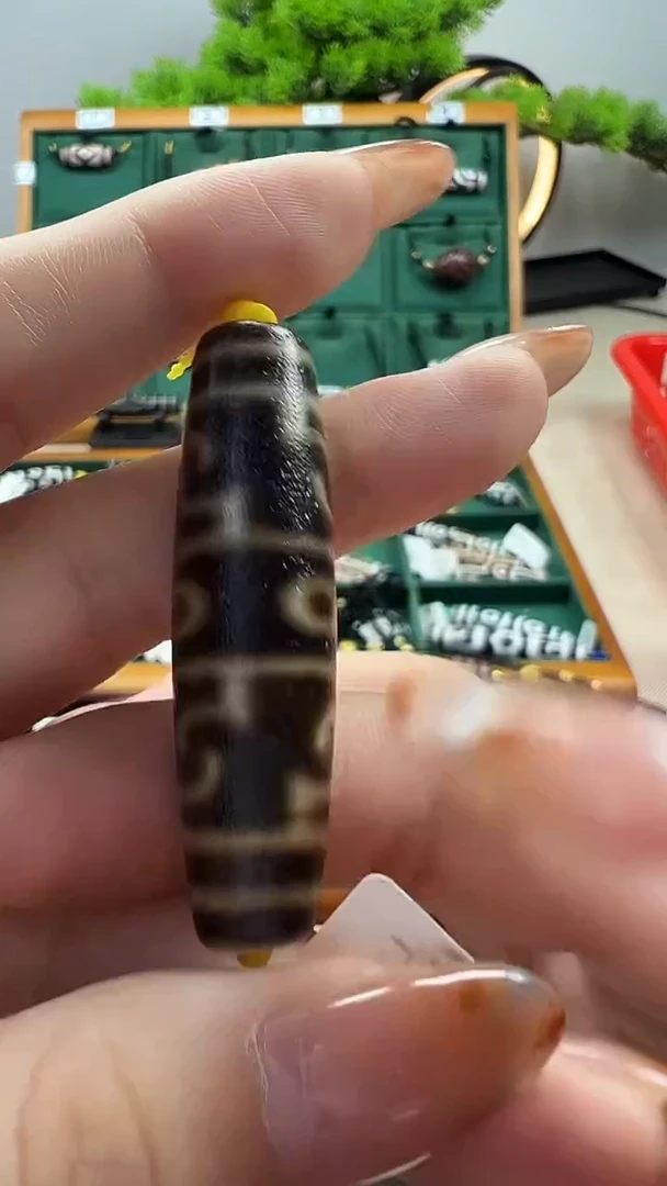 玛瑙/玉髓（覆膜）颈饰未镶嵌15.（微瑕）