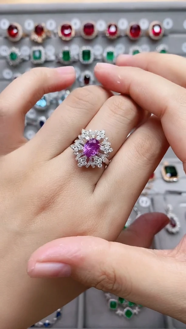 【闪购商品】彩色蓝宝石18K金戒指18K金镶嵌·