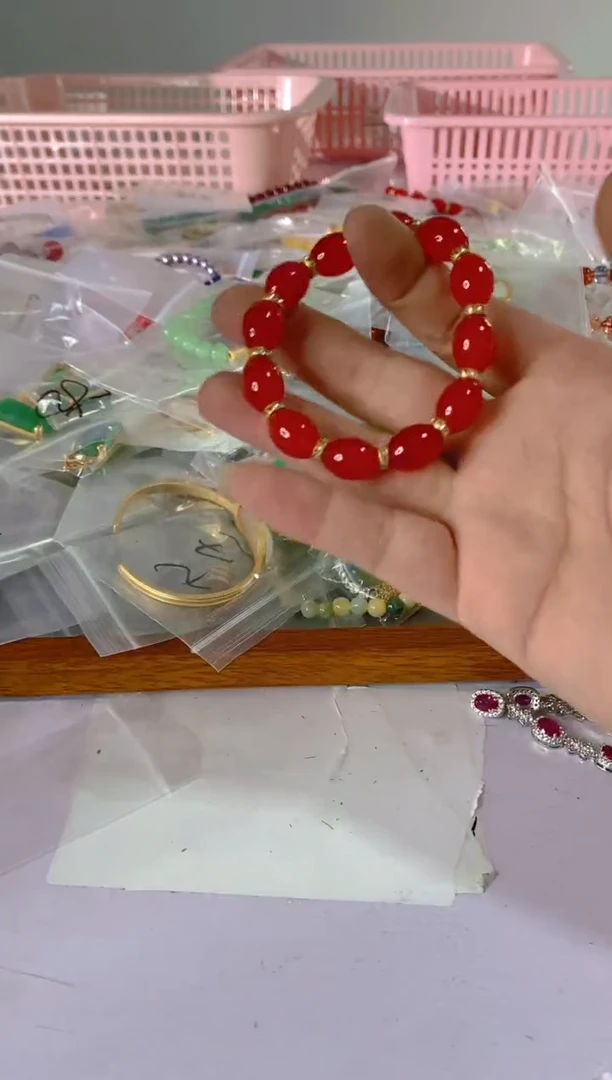 【闪购商品】水晶颈饰银S925镶嵌285红宝，蓝宝，多样性发一件赠链