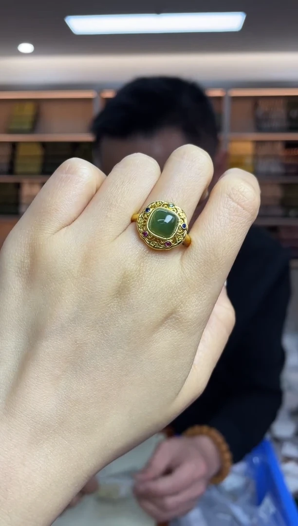 【闪购商品】和田玉·未镶嵌多样性发一件