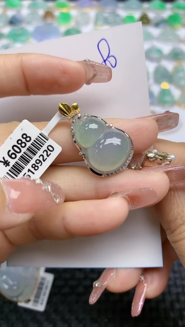 【闪购商品】翡翠颈饰18K金镶嵌天然A货翡翠 80