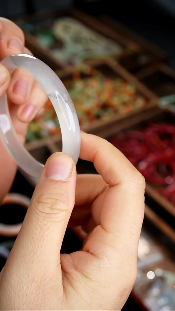 未镶嵌镯子玛瑙/玉髓001