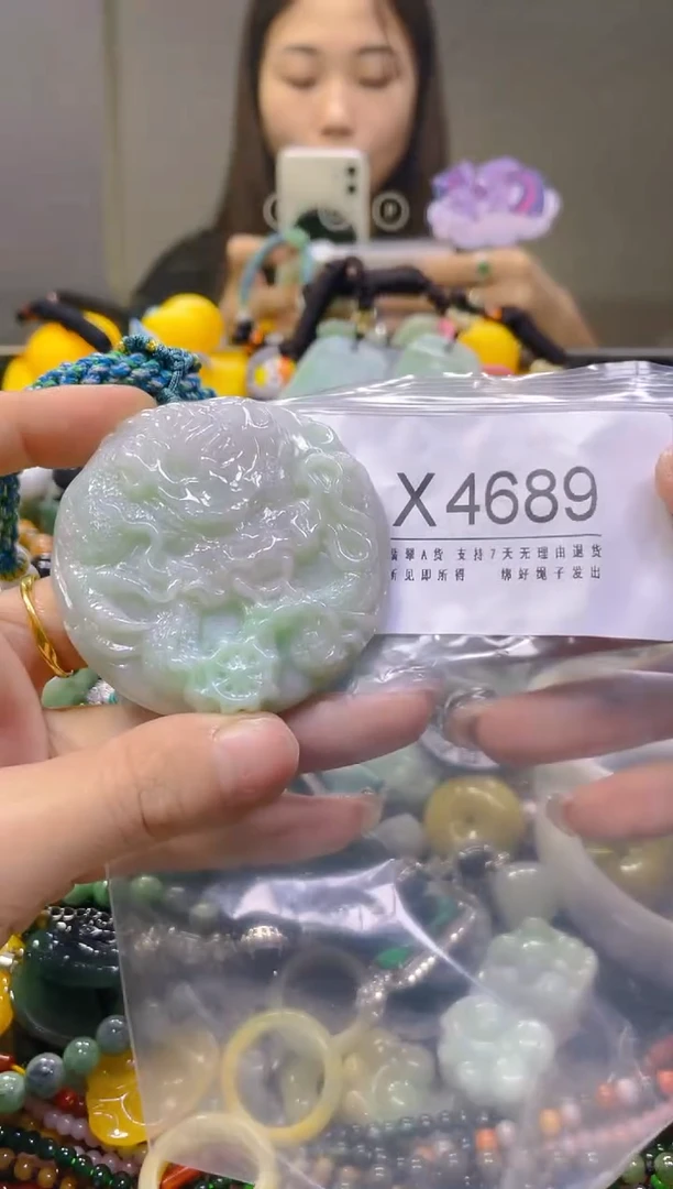 翡翠未镶嵌颈饰/X/翡翠A货，一件也是批发价