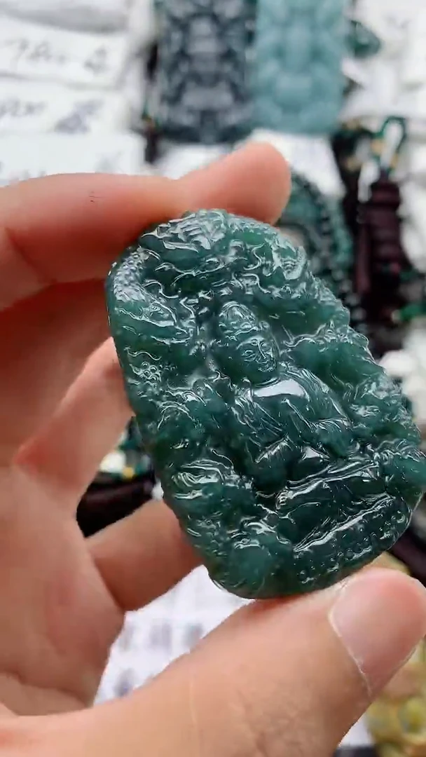 翡翠未镶嵌颈饰88888888888