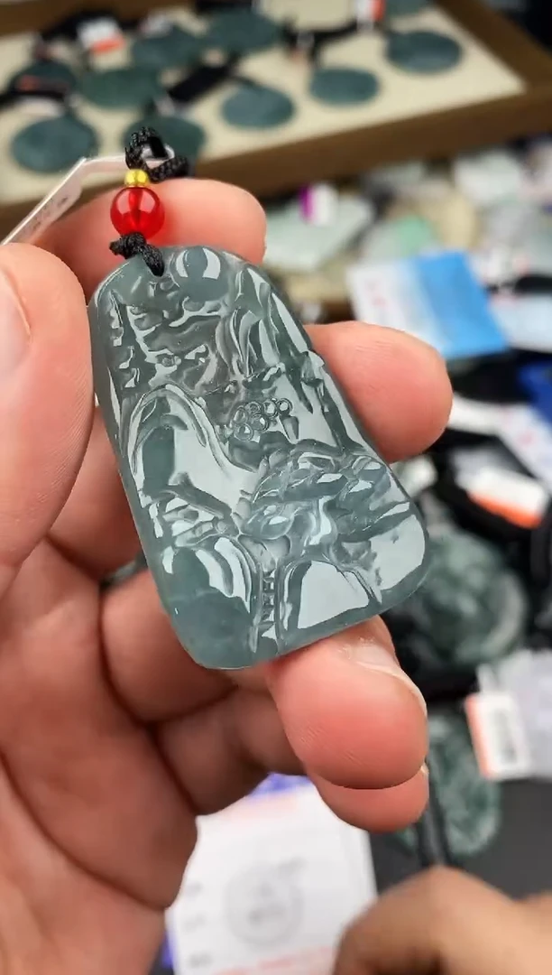 【闪购商品】翡翠颈饰未镶嵌  天然翡翠，一物一图