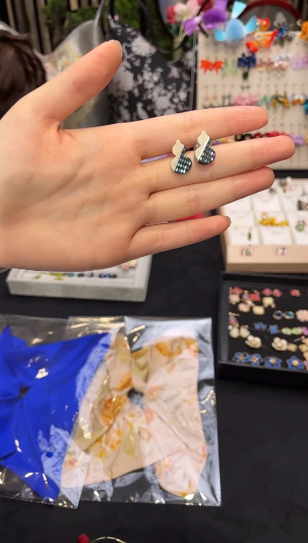 织绣荆****O非遗手工苏绣饰品