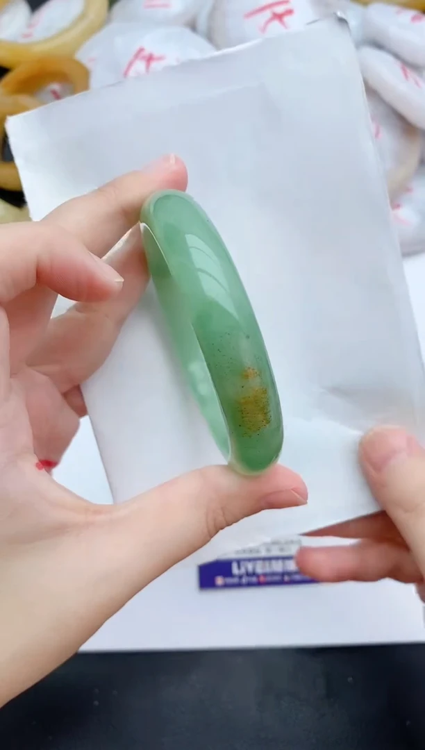 未镶嵌手镯石英质玉258+57/58
