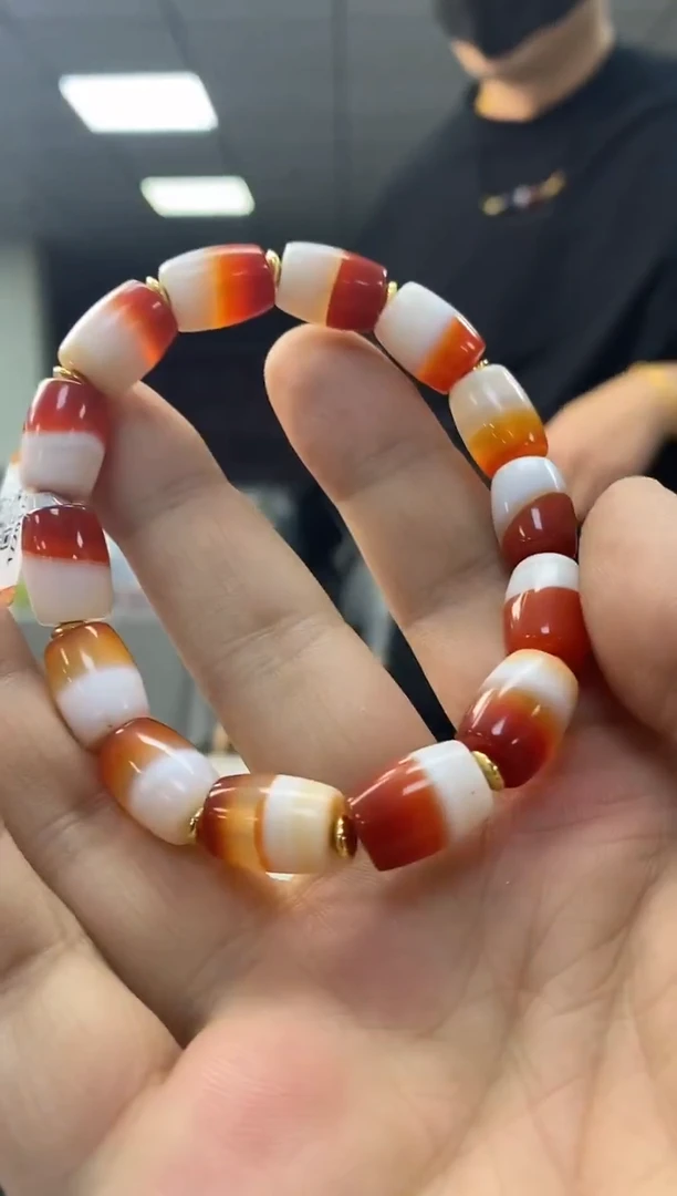 玛瑙/玉髓颈饰未镶嵌-1203 -23 颜色状态多样性发一条